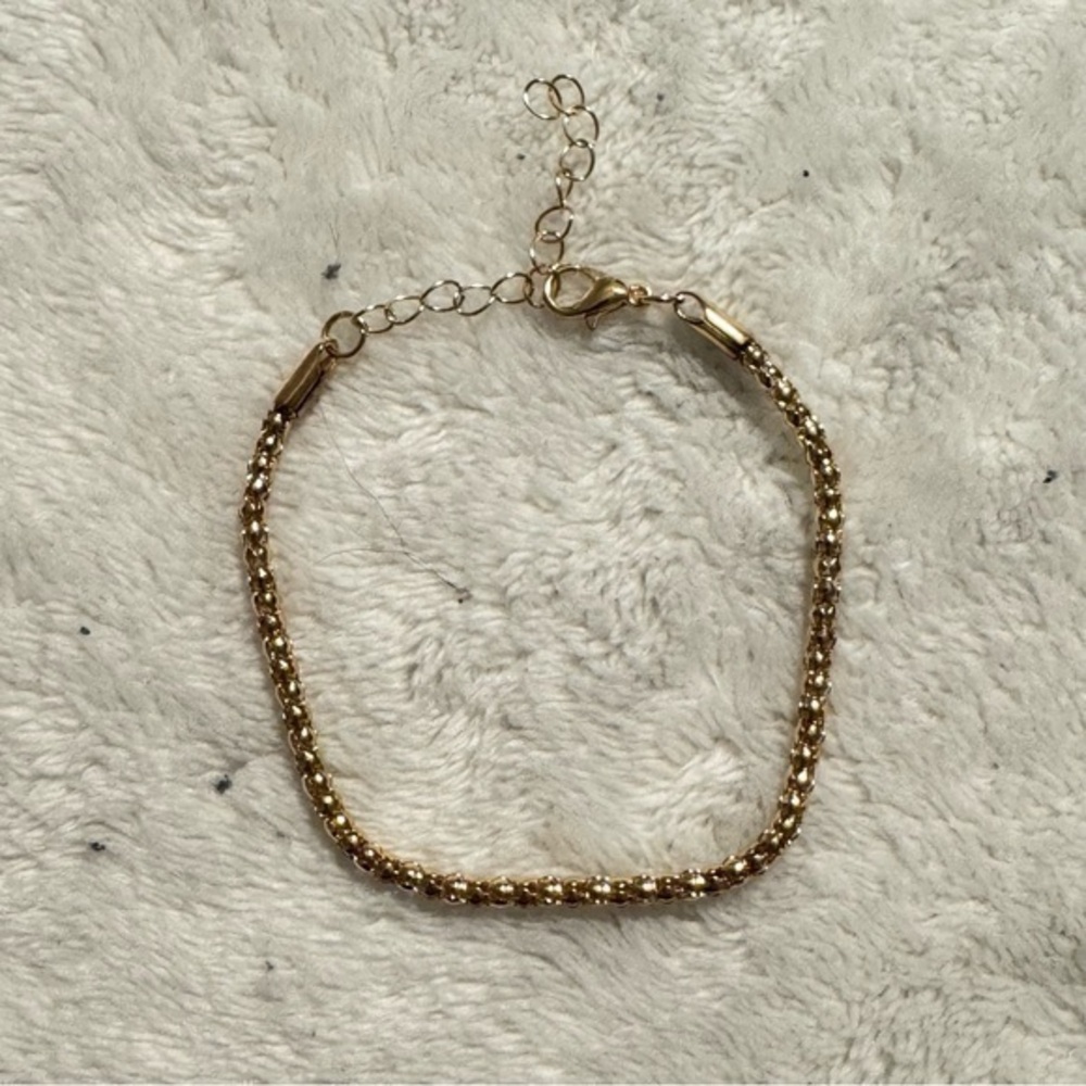 Beautiful Gold Colored Bracelet